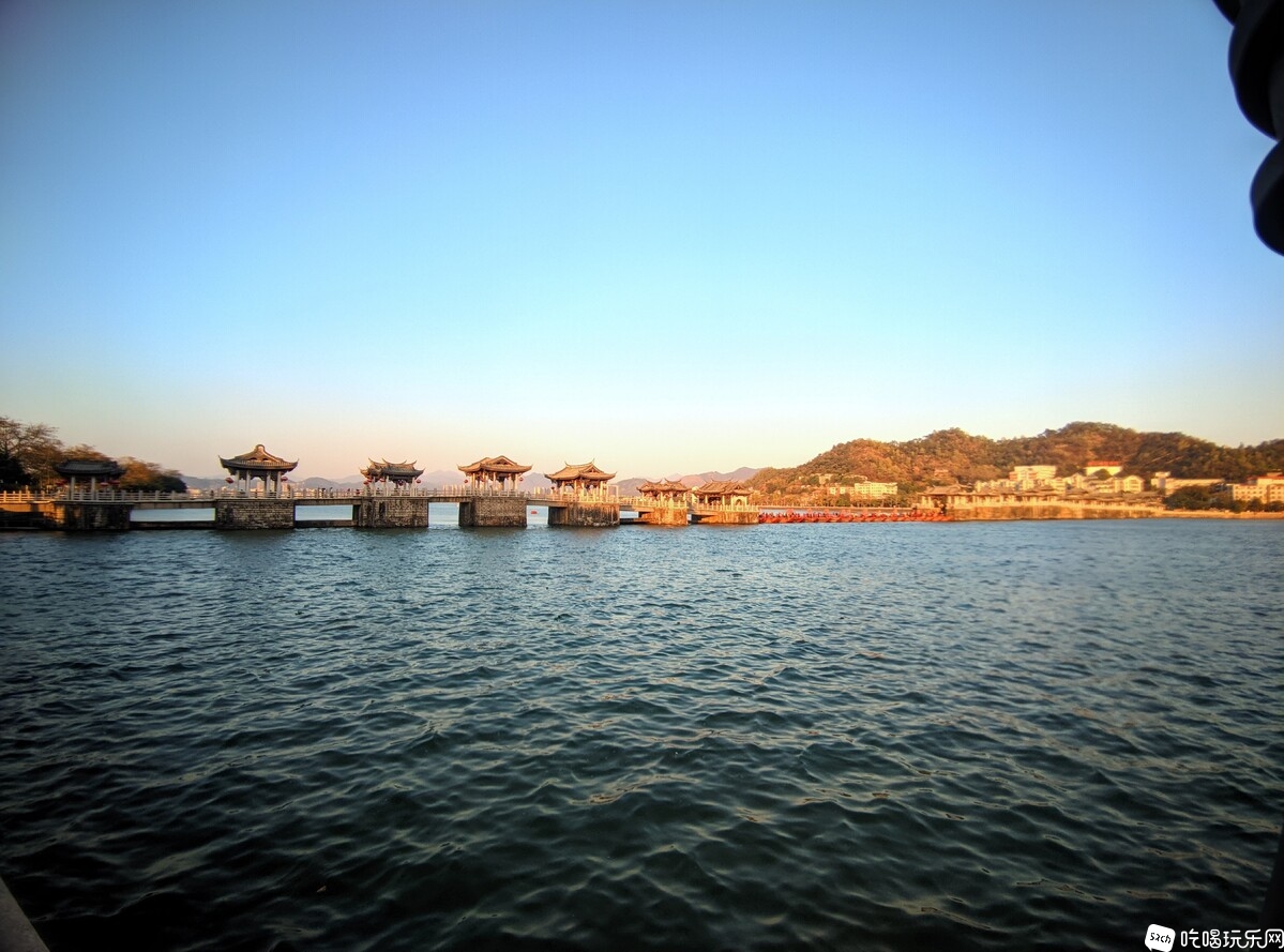 浮桥 (1).jpg